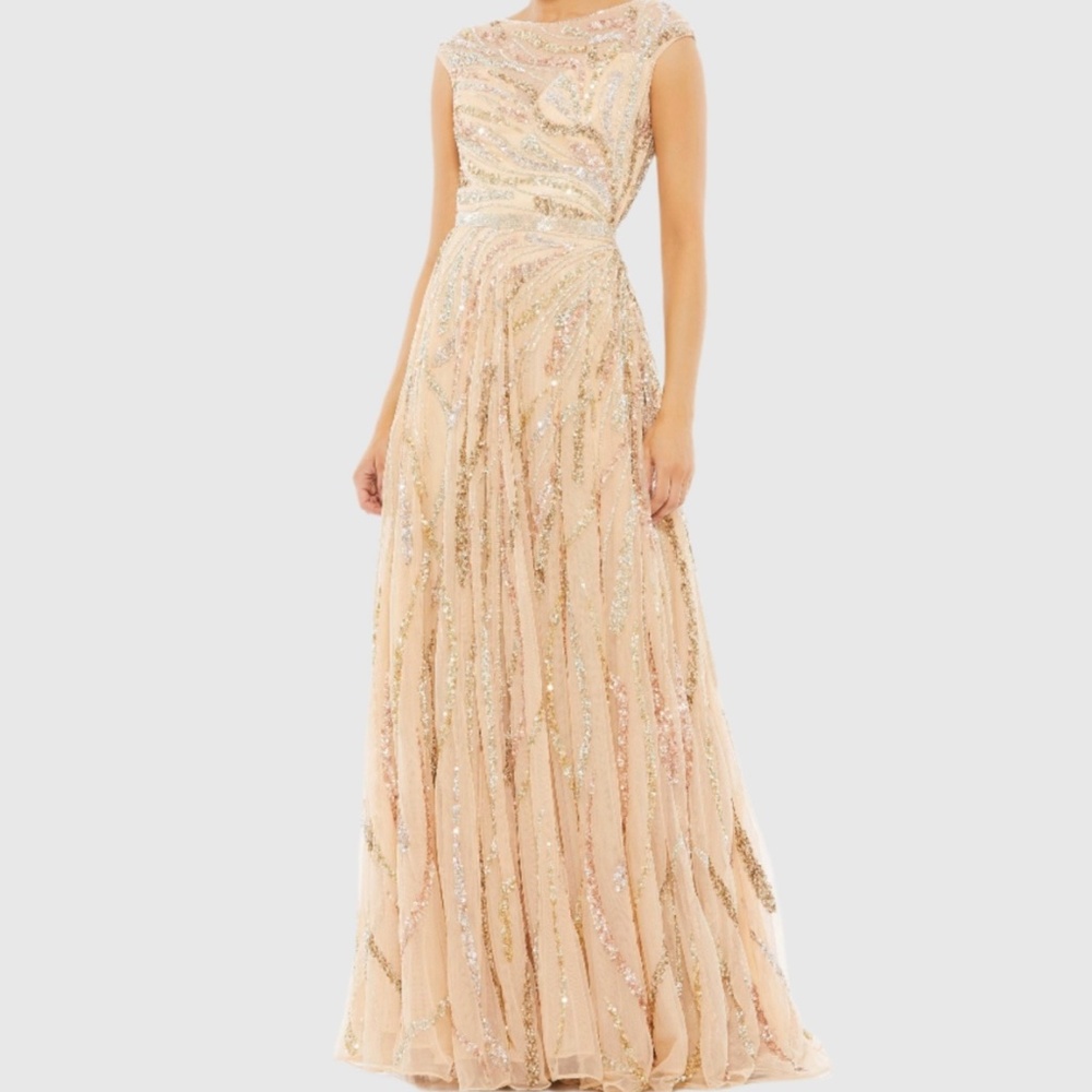 MAC DUGGAL Cap Sleeve Embellished Evening Gown